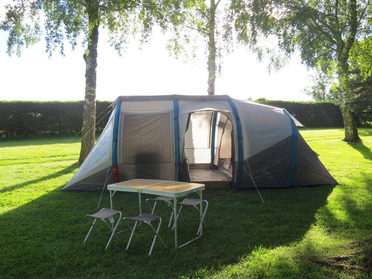 Louez une tente prête à camper et déjà installer pour toute la famille